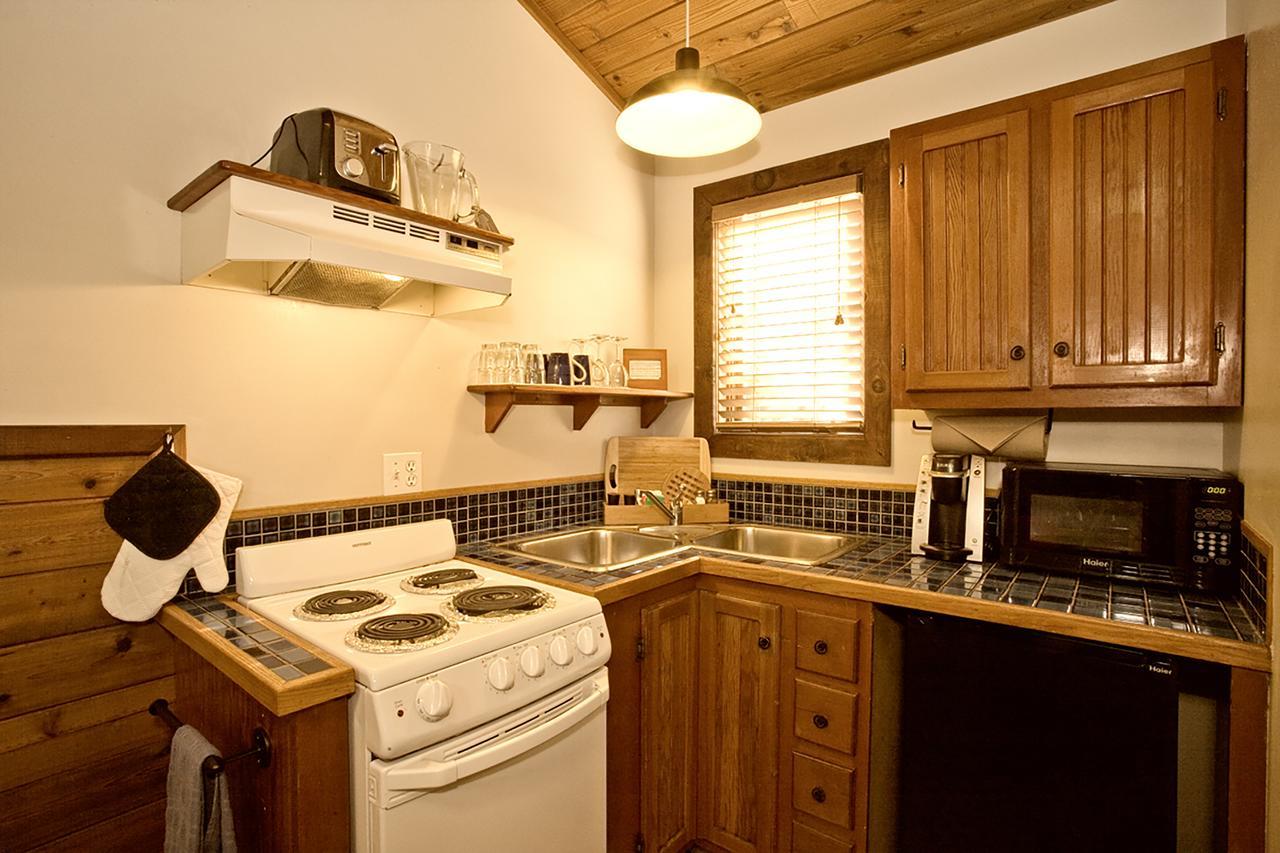 Hearthstone Inn Cannon Beach Exterior photo